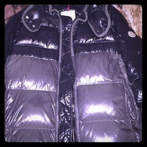 Moncler Size 5